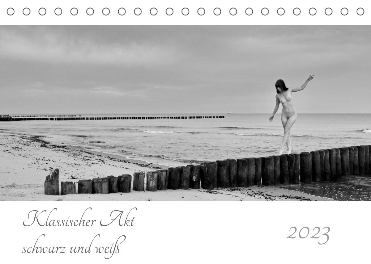 Klassischer Akt schwarz und weiß (Tischkalender 2023 DIN A5 quer)